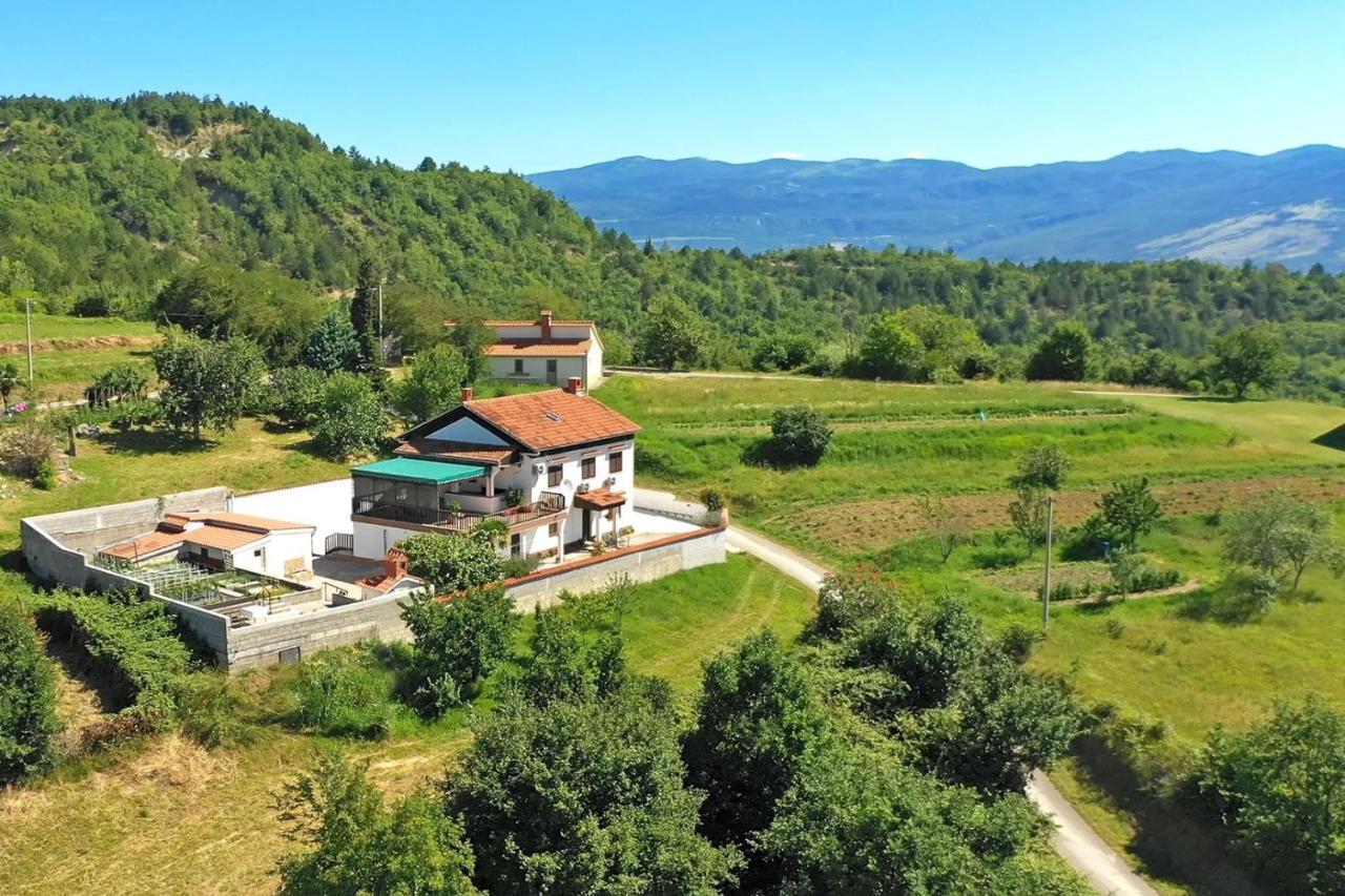 Gradinje Apartment Mirella For 6 Persons Located In Central Istria מראה חיצוני תמונה