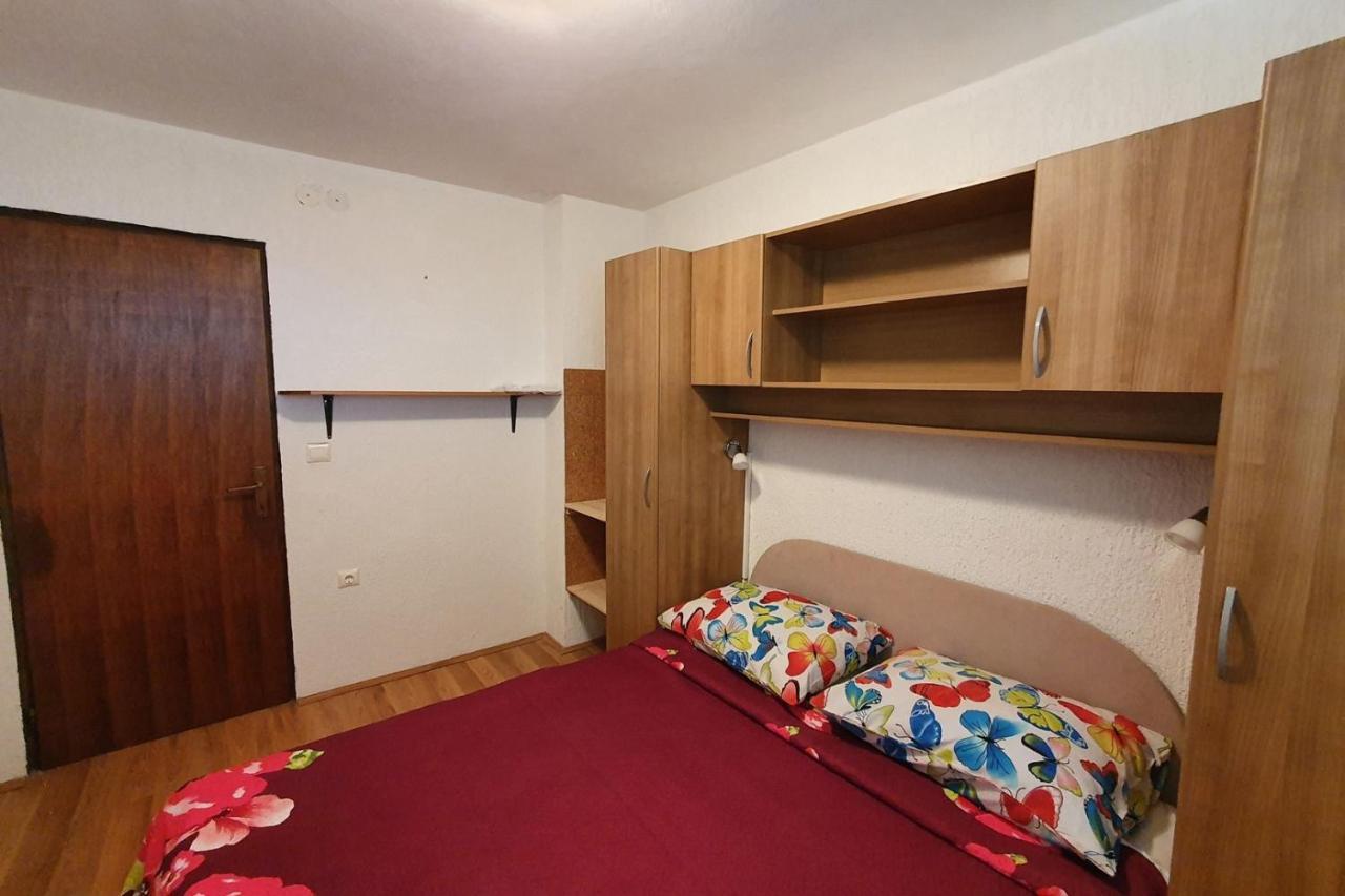 Gradinje Apartment Mirella For 6 Persons Located In Central Istria מראה חיצוני תמונה