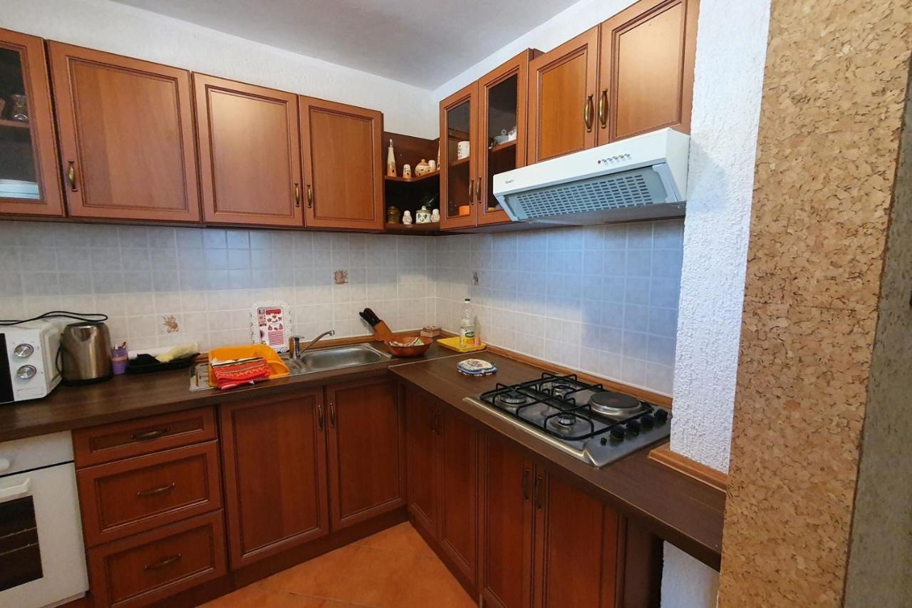Gradinje Apartment Mirella For 6 Persons Located In Central Istria מראה חיצוני תמונה