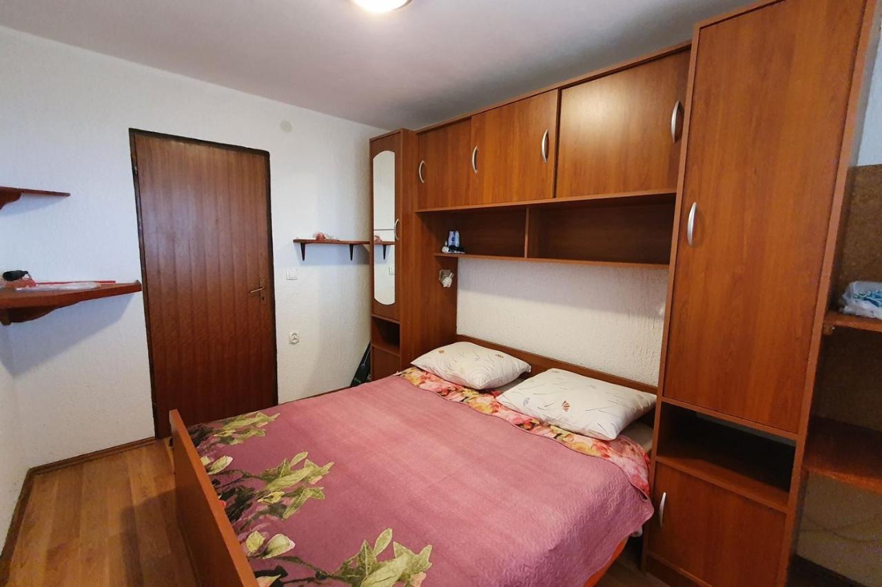 Gradinje Apartment Mirella For 6 Persons Located In Central Istria מראה חיצוני תמונה