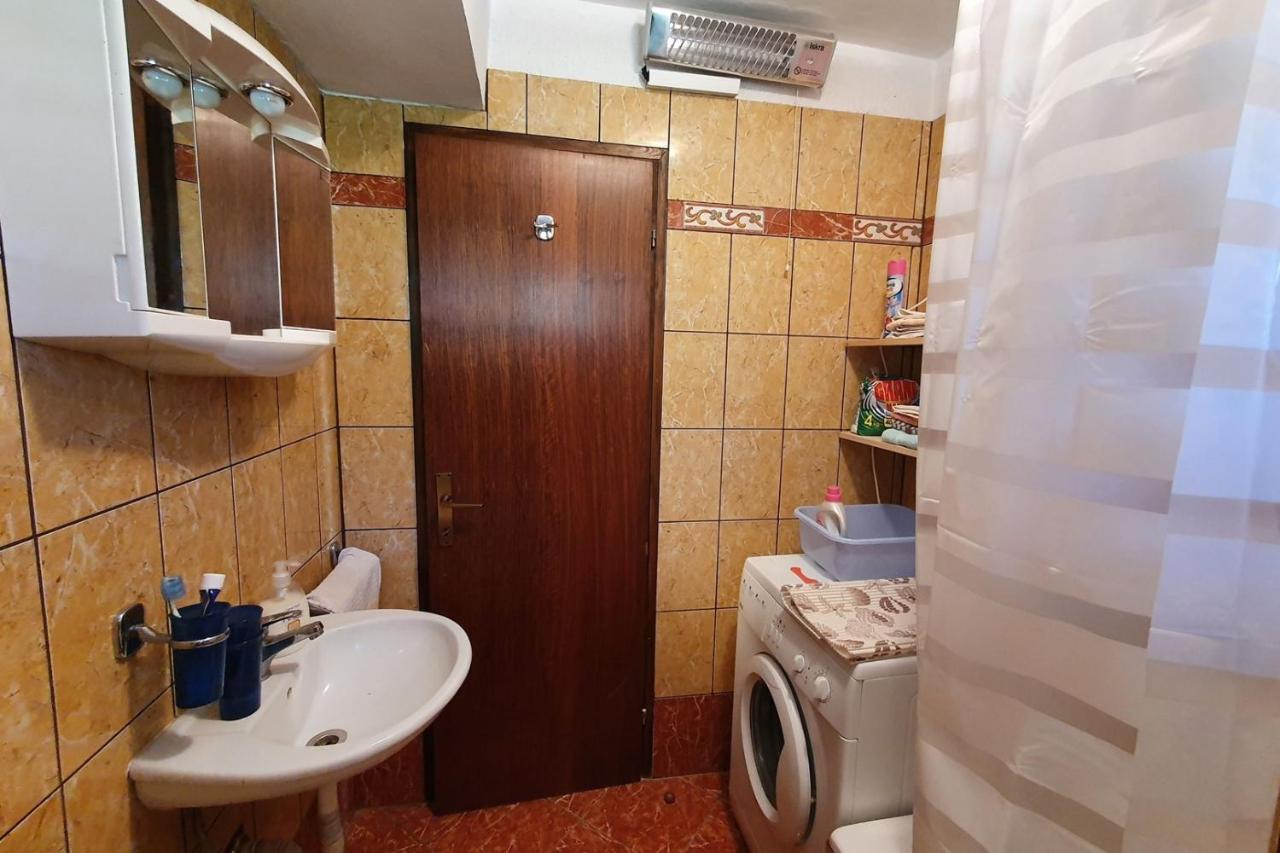 Gradinje Apartment Mirella For 6 Persons Located In Central Istria מראה חיצוני תמונה