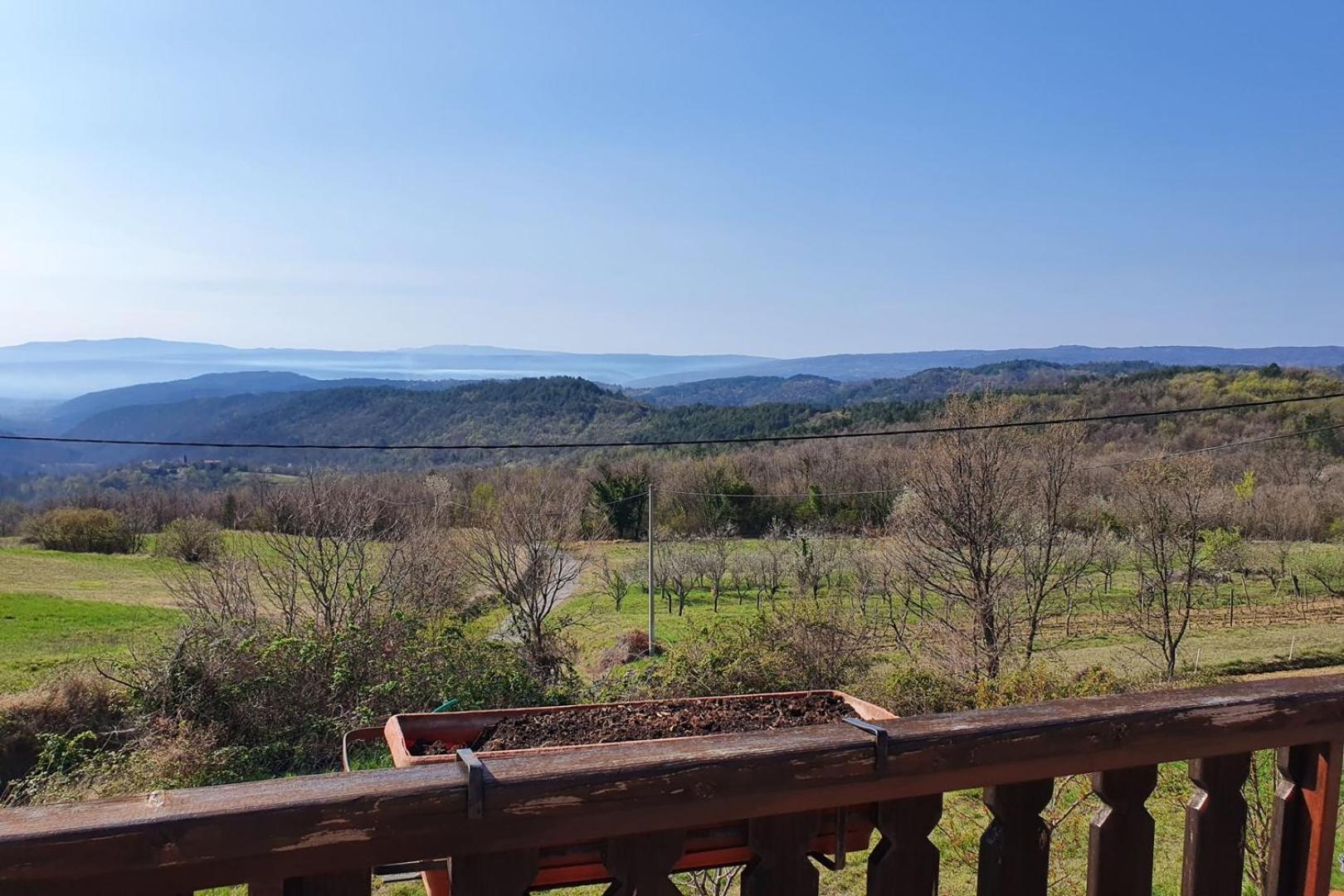 Gradinje Apartment Mirella For 6 Persons Located In Central Istria מראה חיצוני תמונה